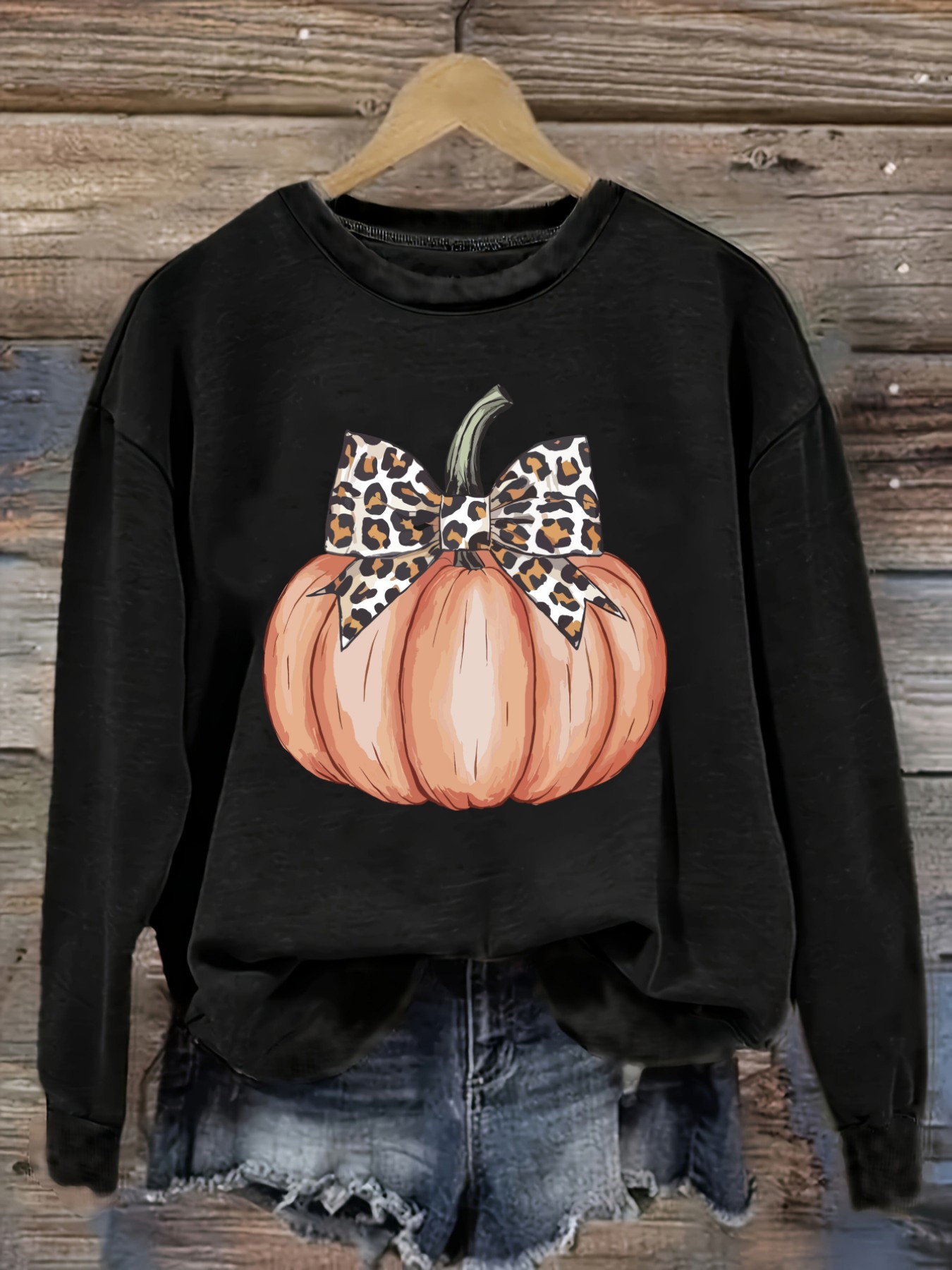 Winter Clothing Usa - เสื้อยืดแขนยาวคอกลมลำลองสำหรับผู้หญิง ลายพิมพ์ฟักทองพร้อมโบว์ลายเสือดาว เสื้อผ้าผู้หญิงคอกลม ซักเครื่องได้ ยืดหยุ่นเล็กน้อย ทรงหลวม